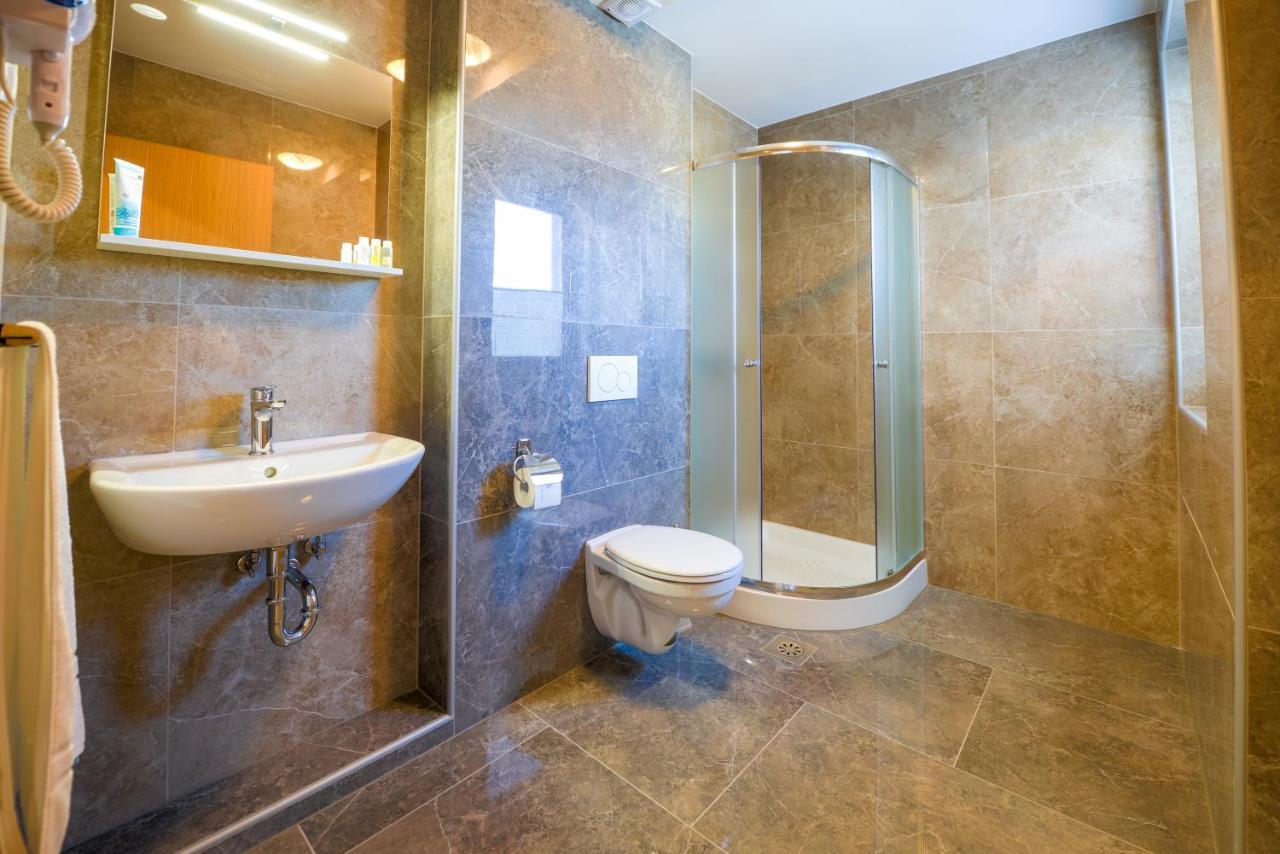 Hotel Baron Smlednik Extérieur photo