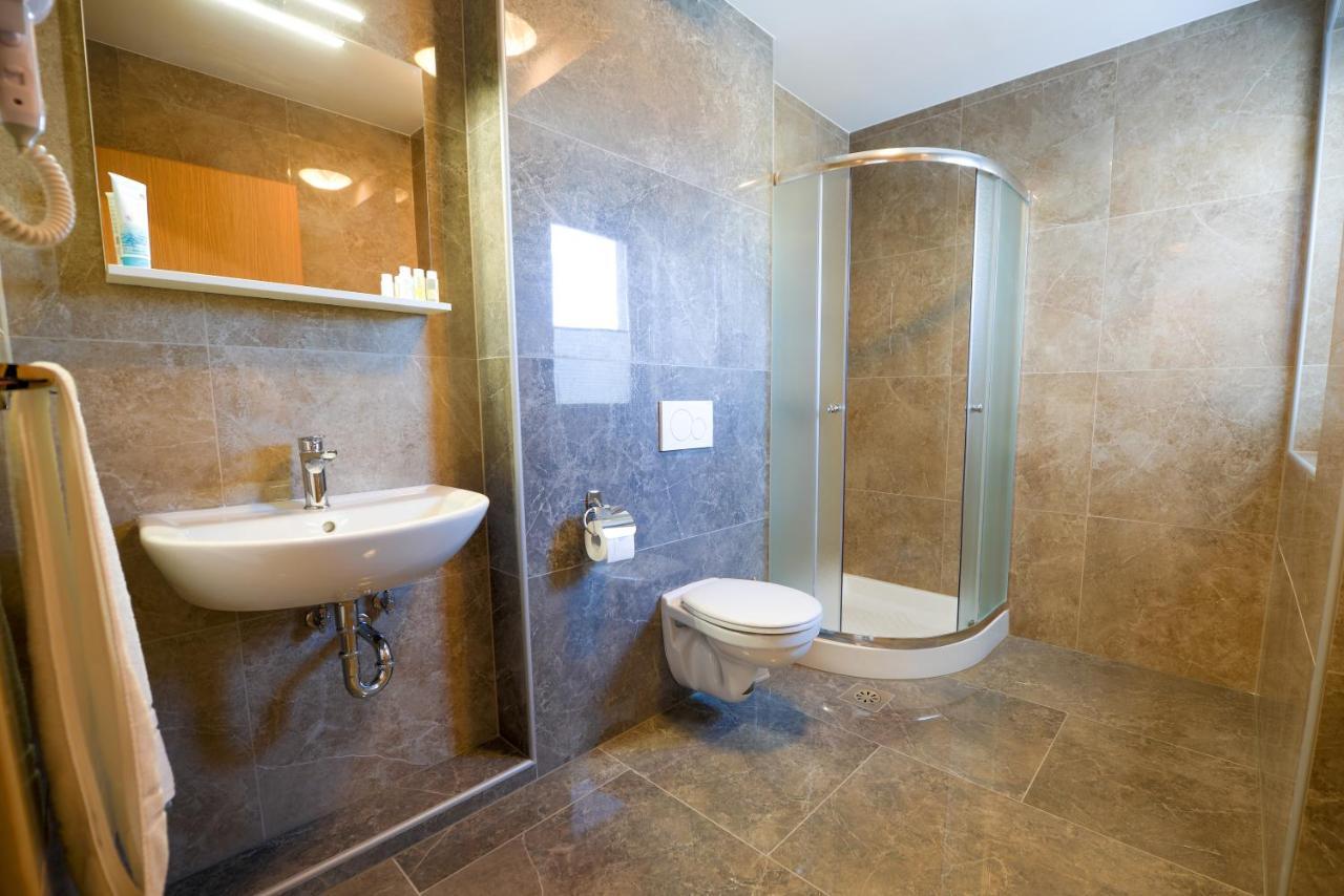 Hotel Baron Smlednik Extérieur photo
